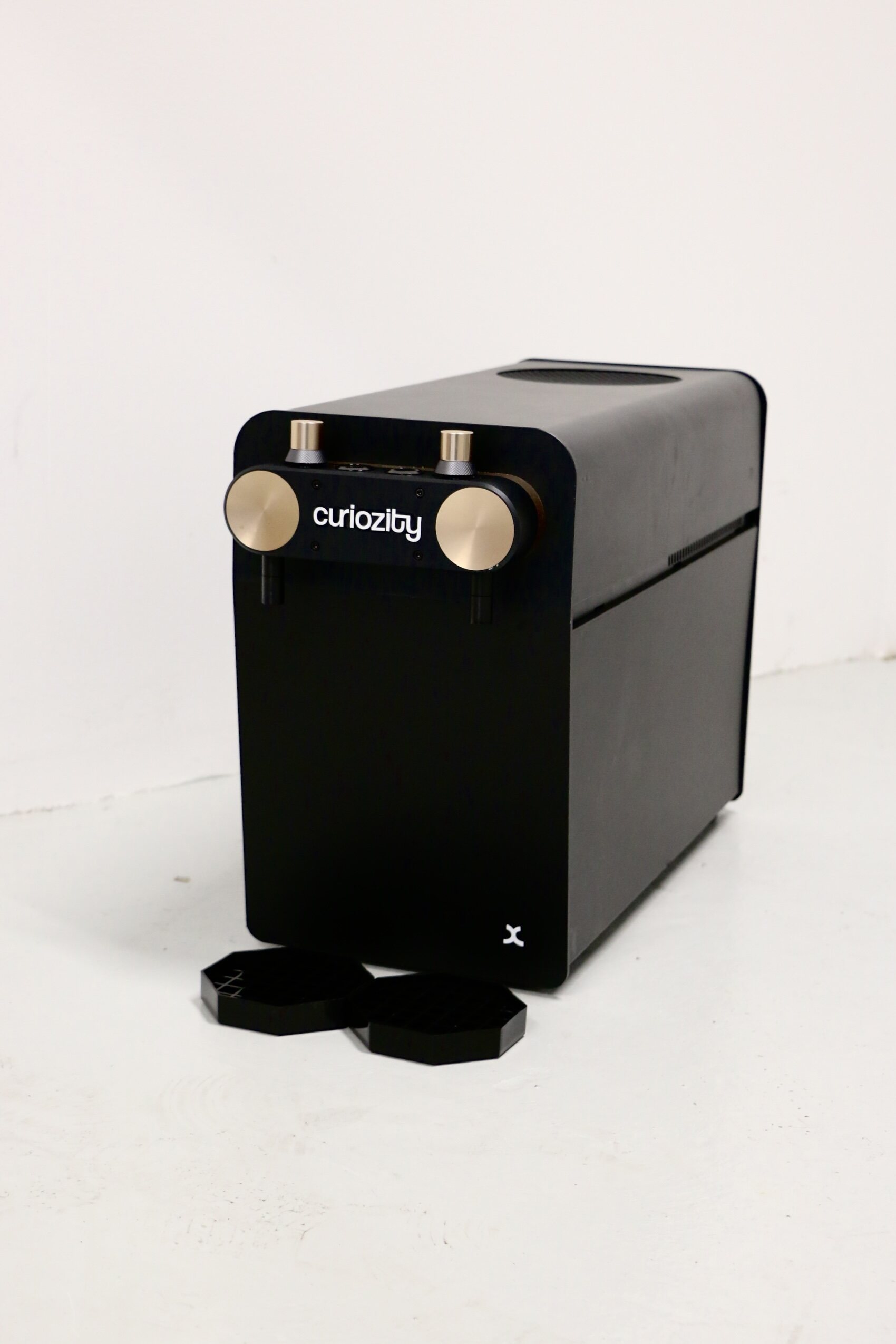 The Curiozity cocktail dispense system